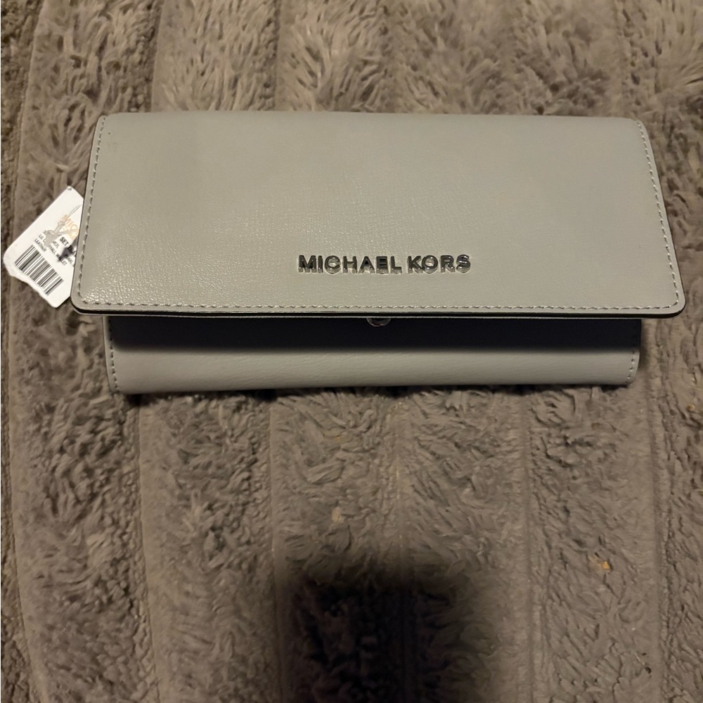 Michael Kors Jet set travel